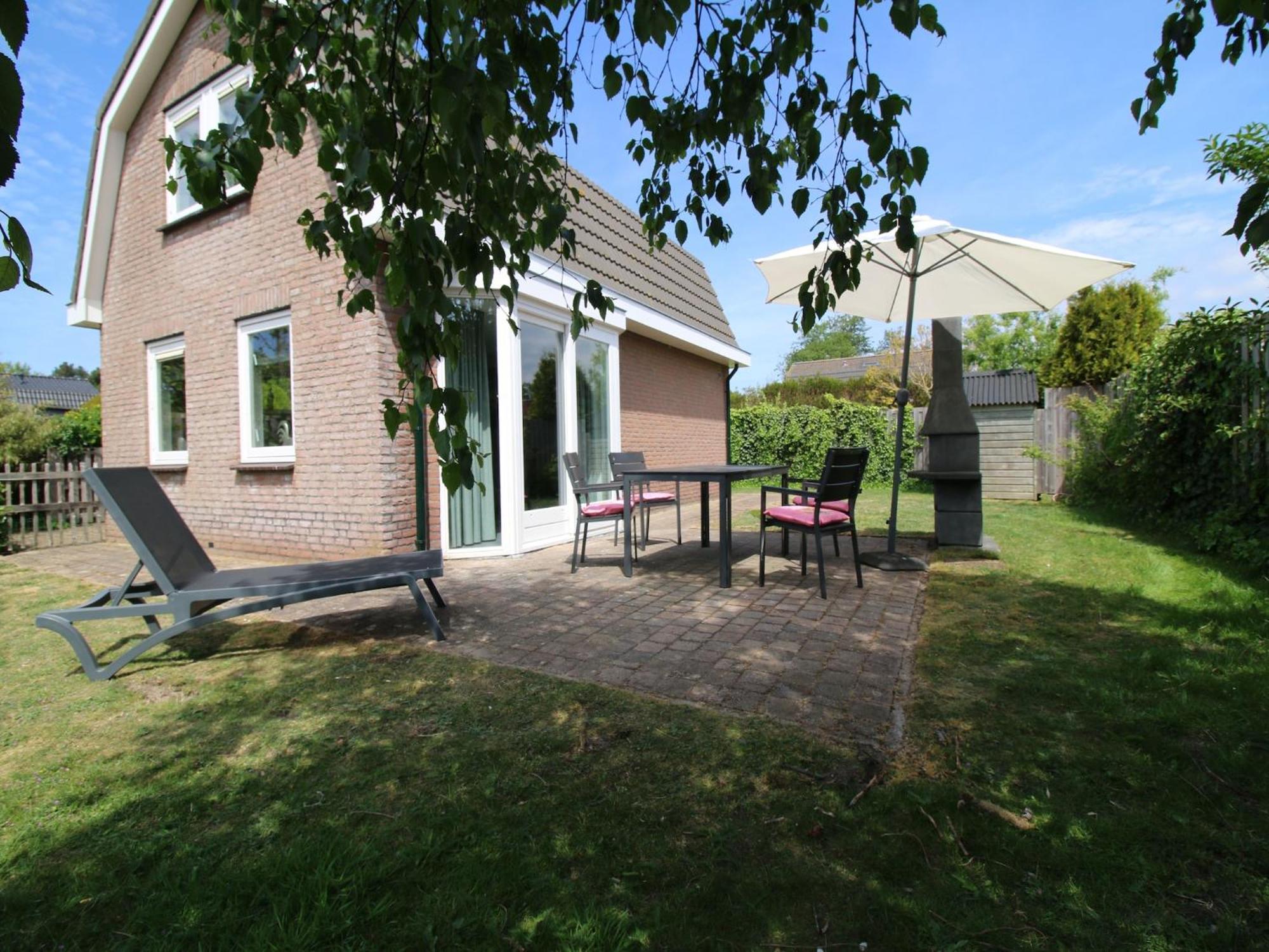 Nice House With Large Garden In And Near The Sea *
